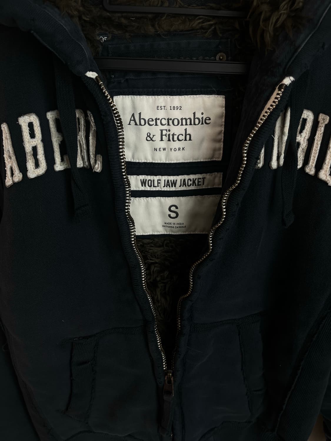 아베크롬비 울프죠 네이비 후드집업 (S)  상품이미지5