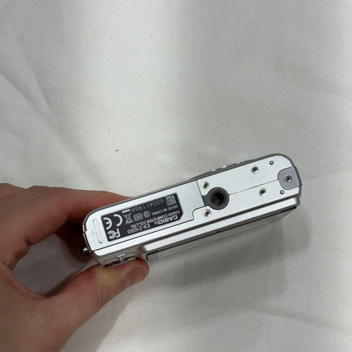 작례⭕️ 카시오 엑슬림 Casio EX-Z1050 실버 디카 카메라 상품이미지5