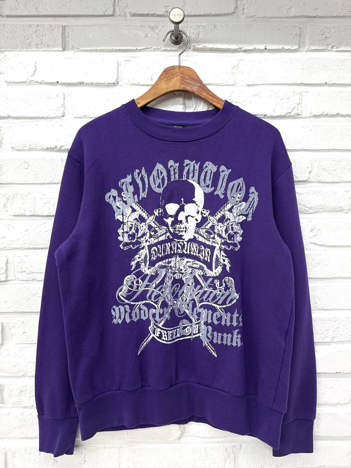 TVW 퍼플 해골프린팅 스웻셔츠 상품이미지3