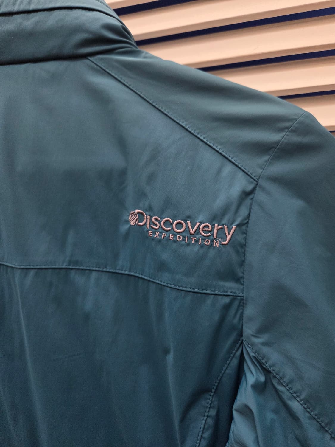 디스커버리 바람막이 자켓 상품이미지8