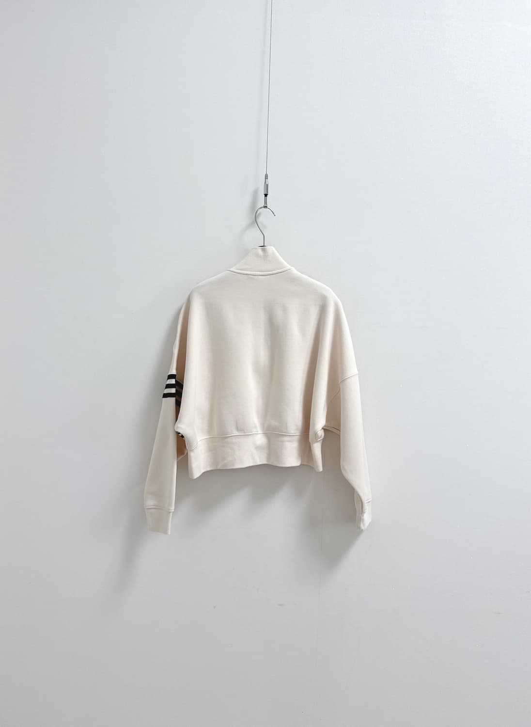 아디다스 크롭 집업 탑  상품이미지4