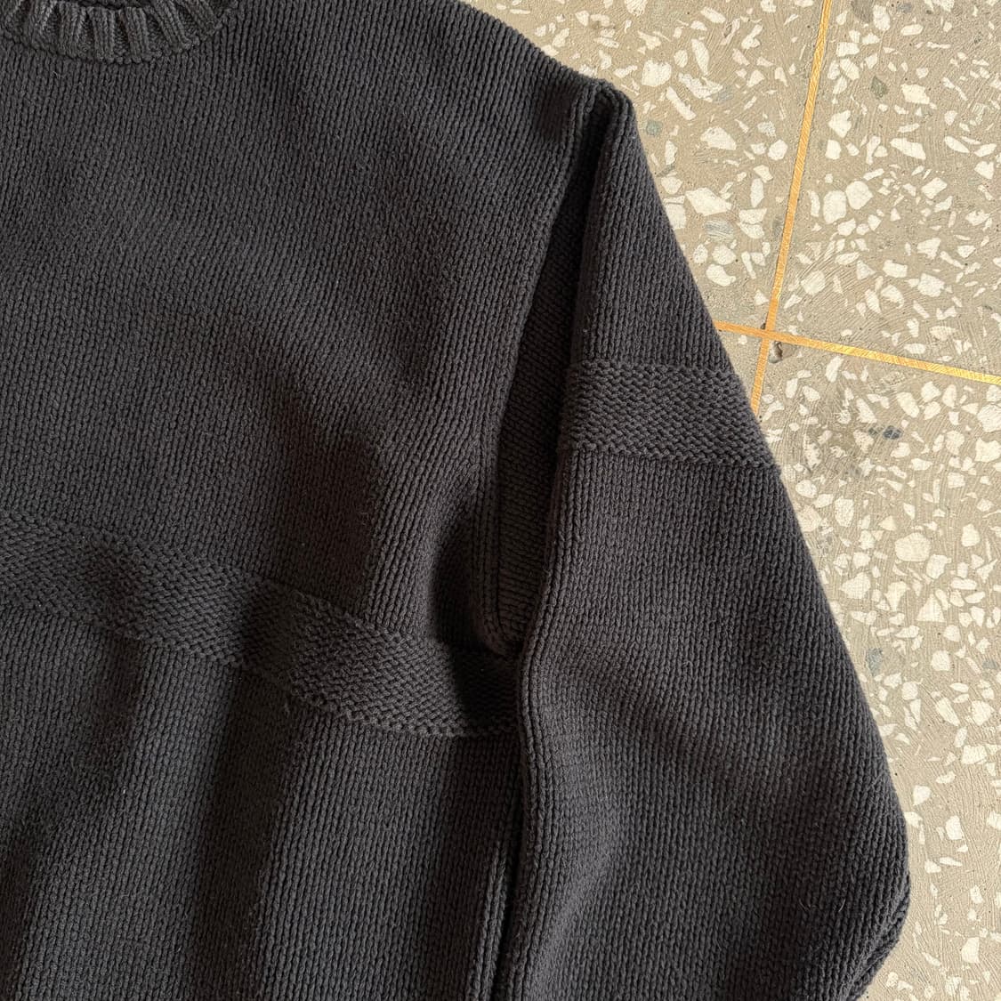 슈프림 토널 아플리케 스웨터 - 25ss 상품이미지4