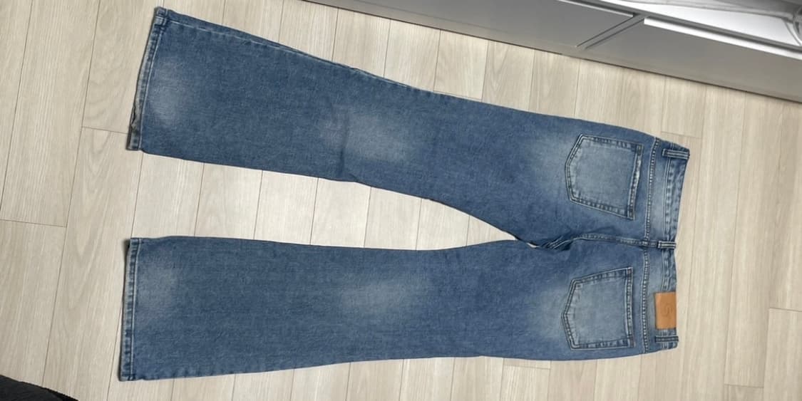 세릭 Cerric 디스트로이드 부츠컷 데님 (2사이즈) 상품이미지10