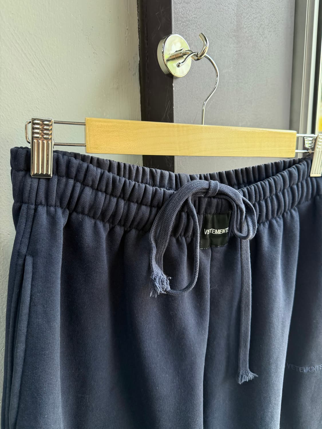 XS(82)/ 베트멍 스트링 밴딩 로고 조거팬츠 상품이미지3