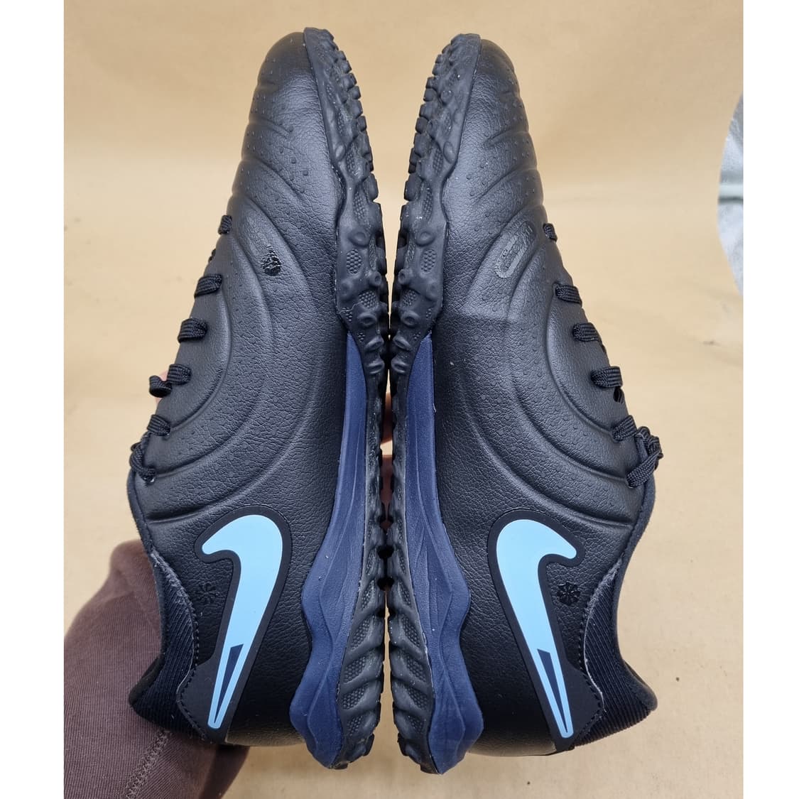 나이키 티엠포 레전드10 풋살화 260 상품이미지4