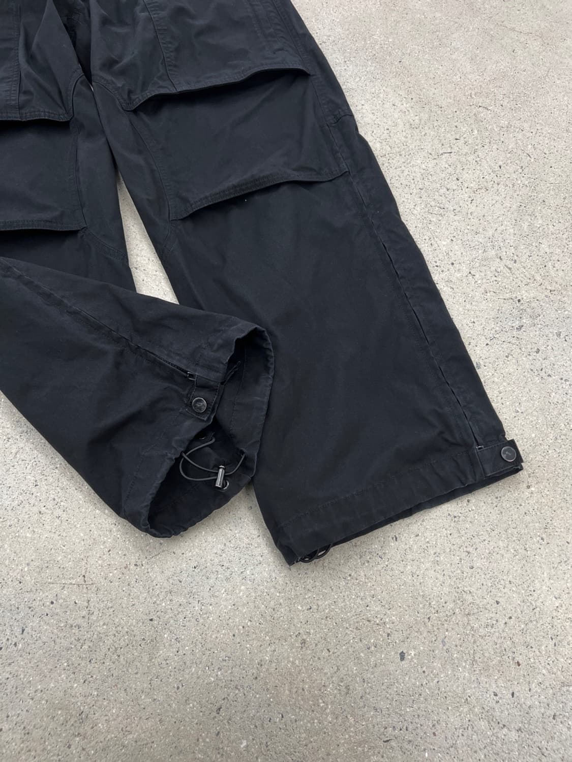 준지 23FW 드로스트링 트랙 팬츠 상품이미지5