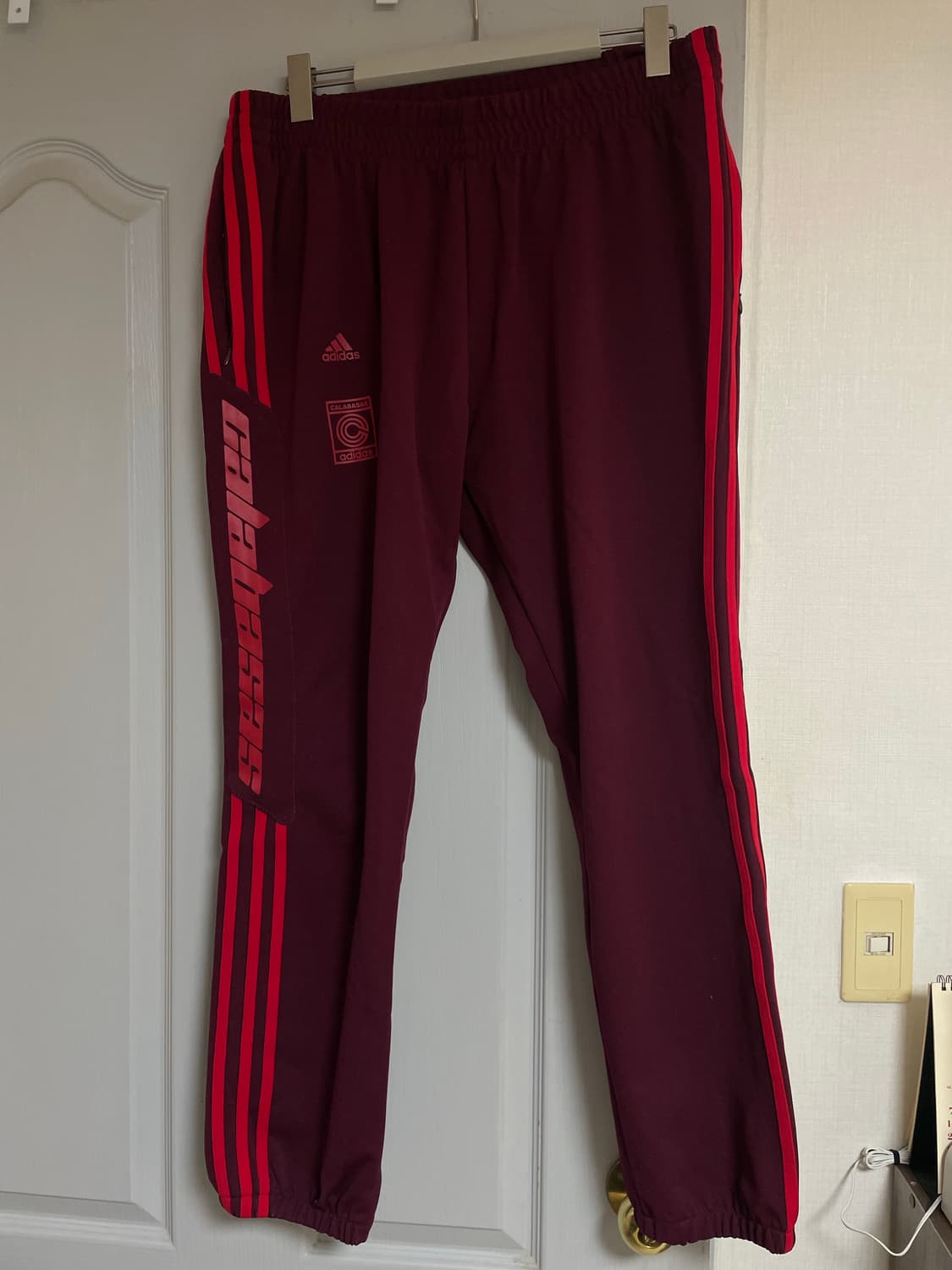 칼라바사스 아디다스 이지 트랙팬츠 L  상품이미지1