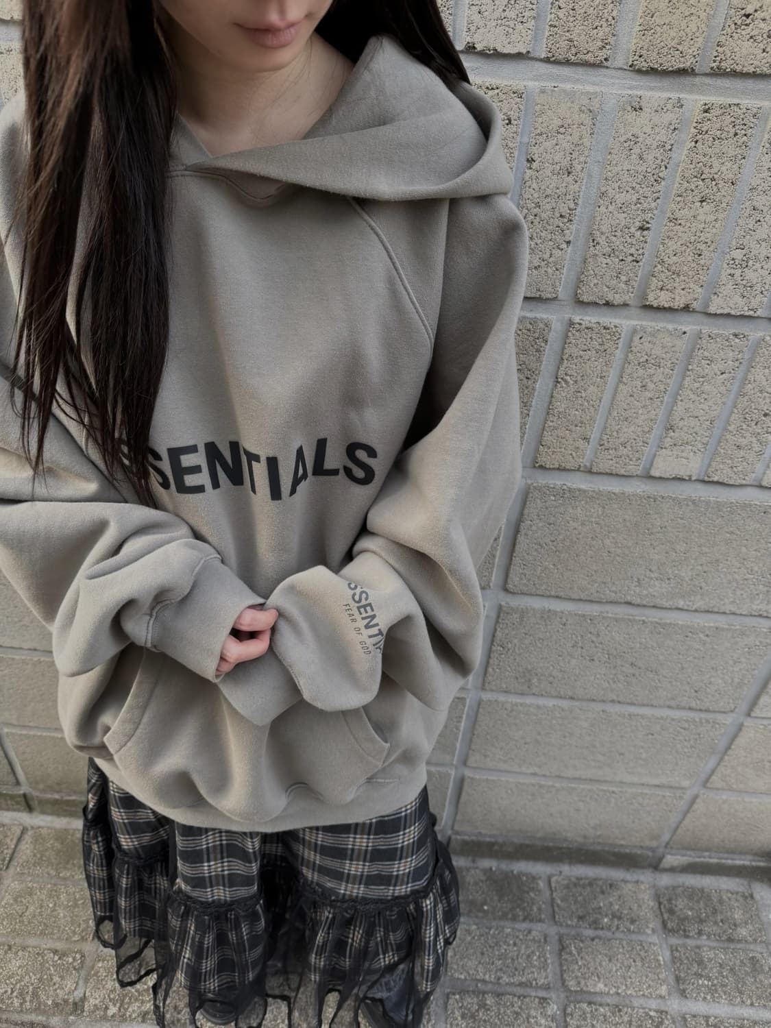 에센셜 오버핏 로고 후드티 상품이미지4