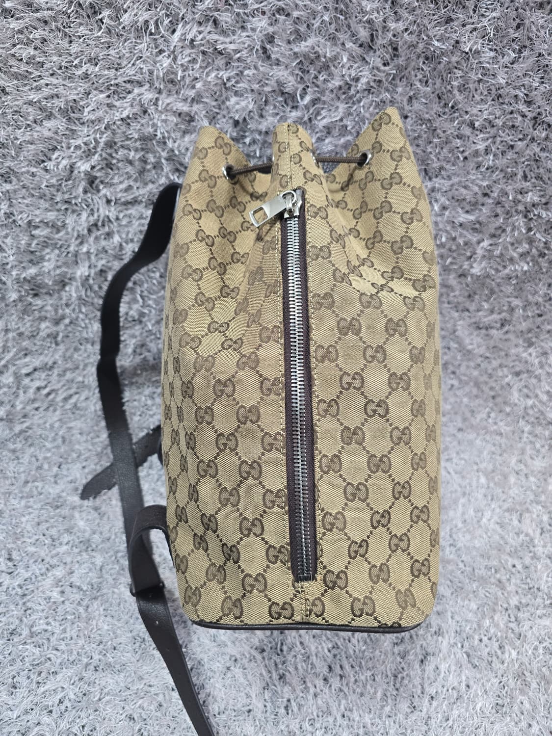 구찌 GG 캔버스 드로스트링 백팩 상품이미지4