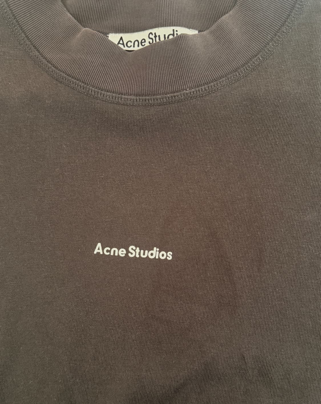  아크네 스튜디오(Acne Studios)  오버사이즈 로고 프린트 ts 상품이미지1