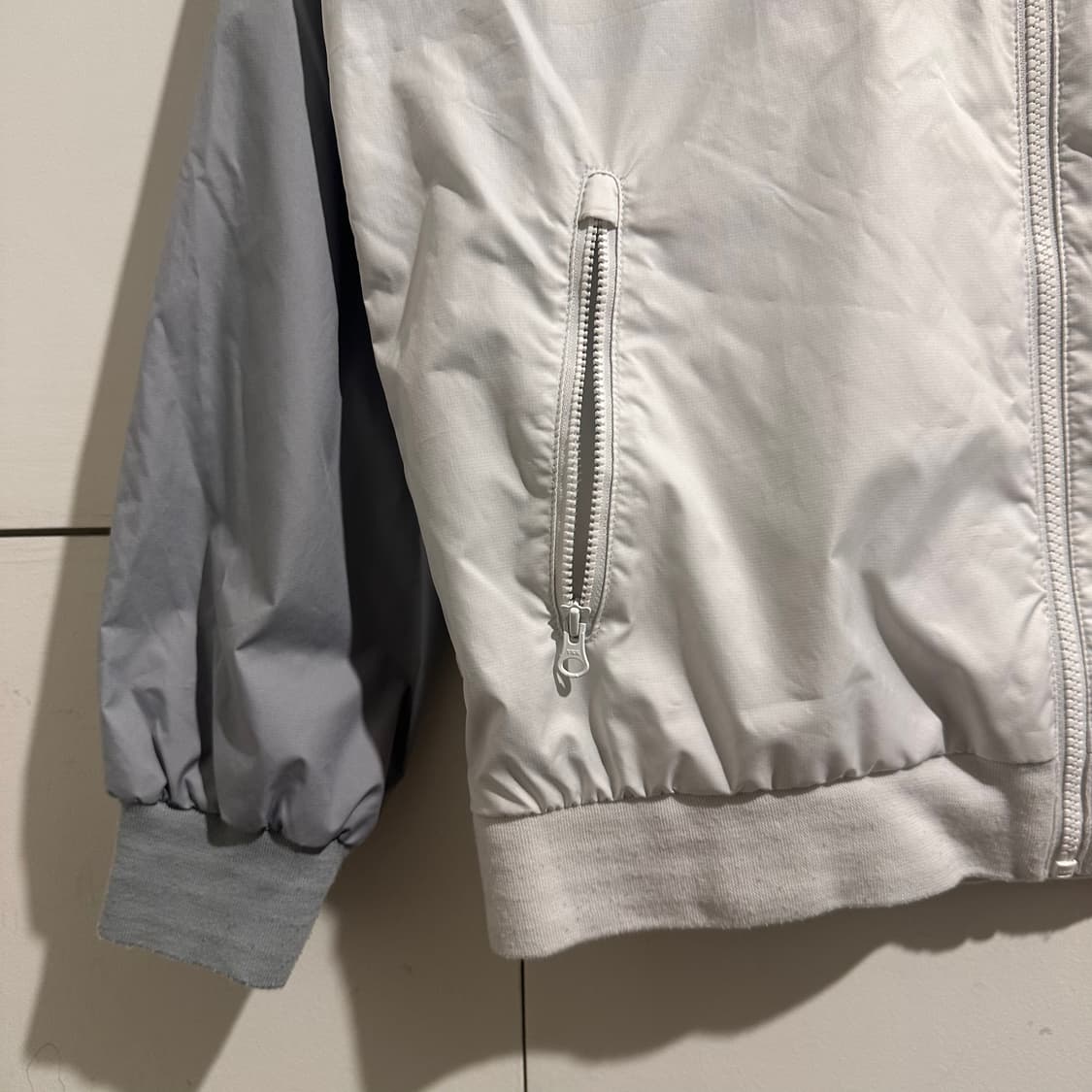 나이키 블랙/화이트 바람막이 상품이미지3