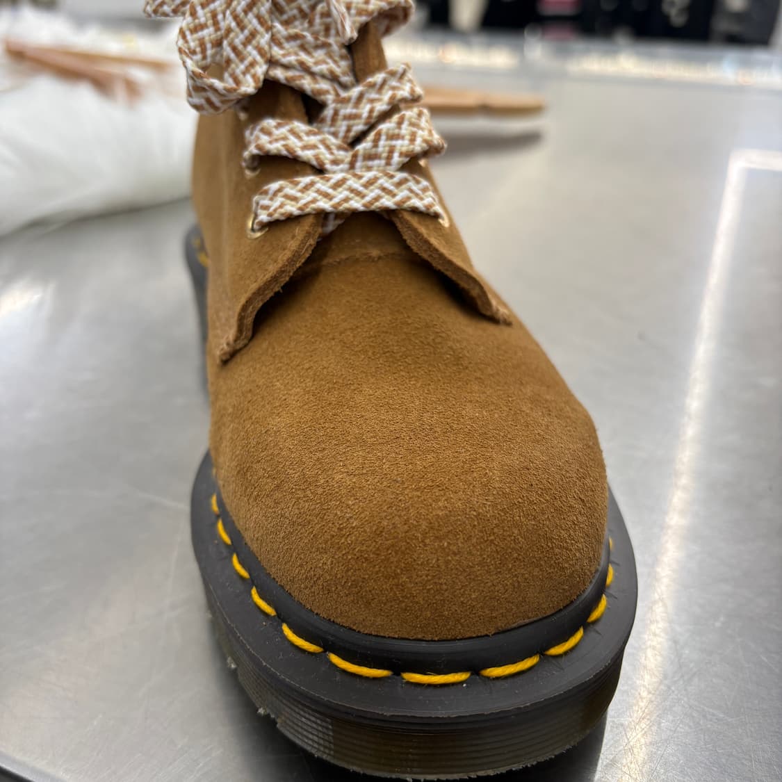 닥터마틴 101 스웨이드 6홀 부츠 245mm 상품이미지7