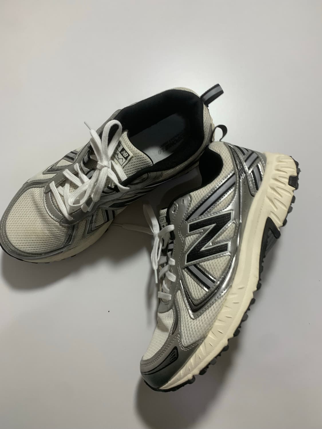 뉴발란스 410 v5 상품이미지2