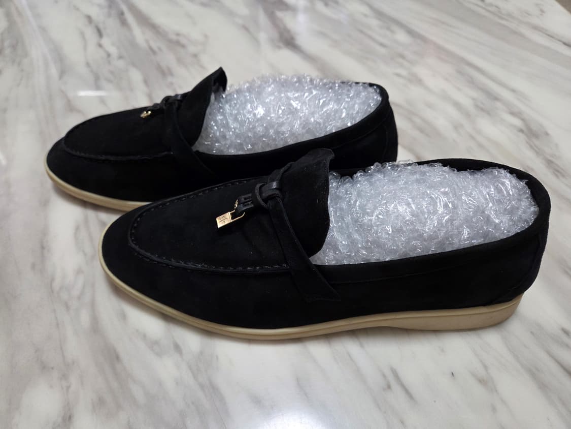 로로피아나 썸머참스 블랙 스웨이드 로퍼 상품이미지2