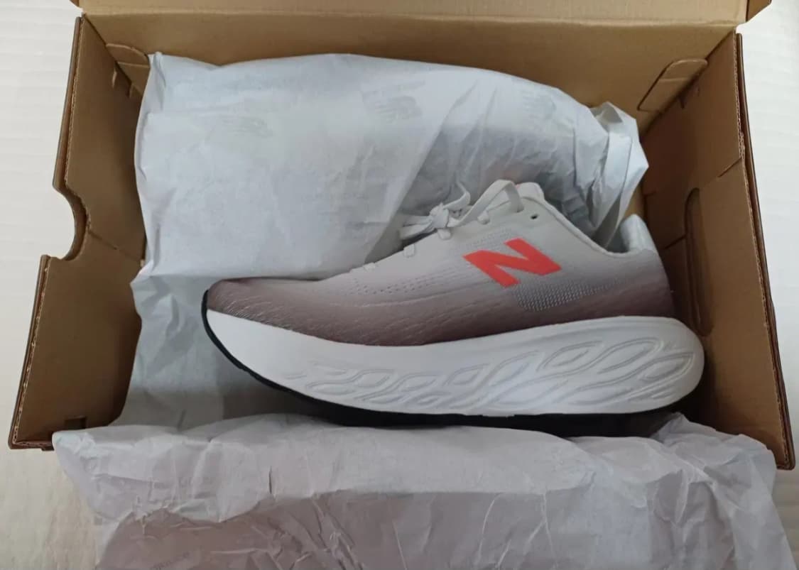 (새상품) 뉴발란스 런닝화 1080V14 280사이즈 상품이미지1