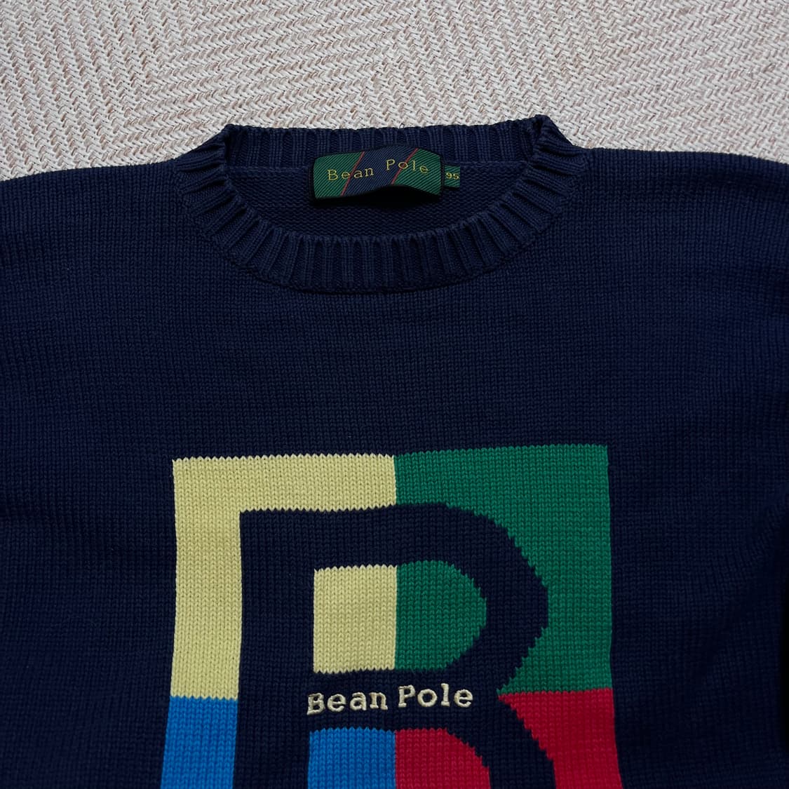 [정품] 빈폴 네이비 스퀘어 로고 라운드 니트 [ 95] 상품이미지3