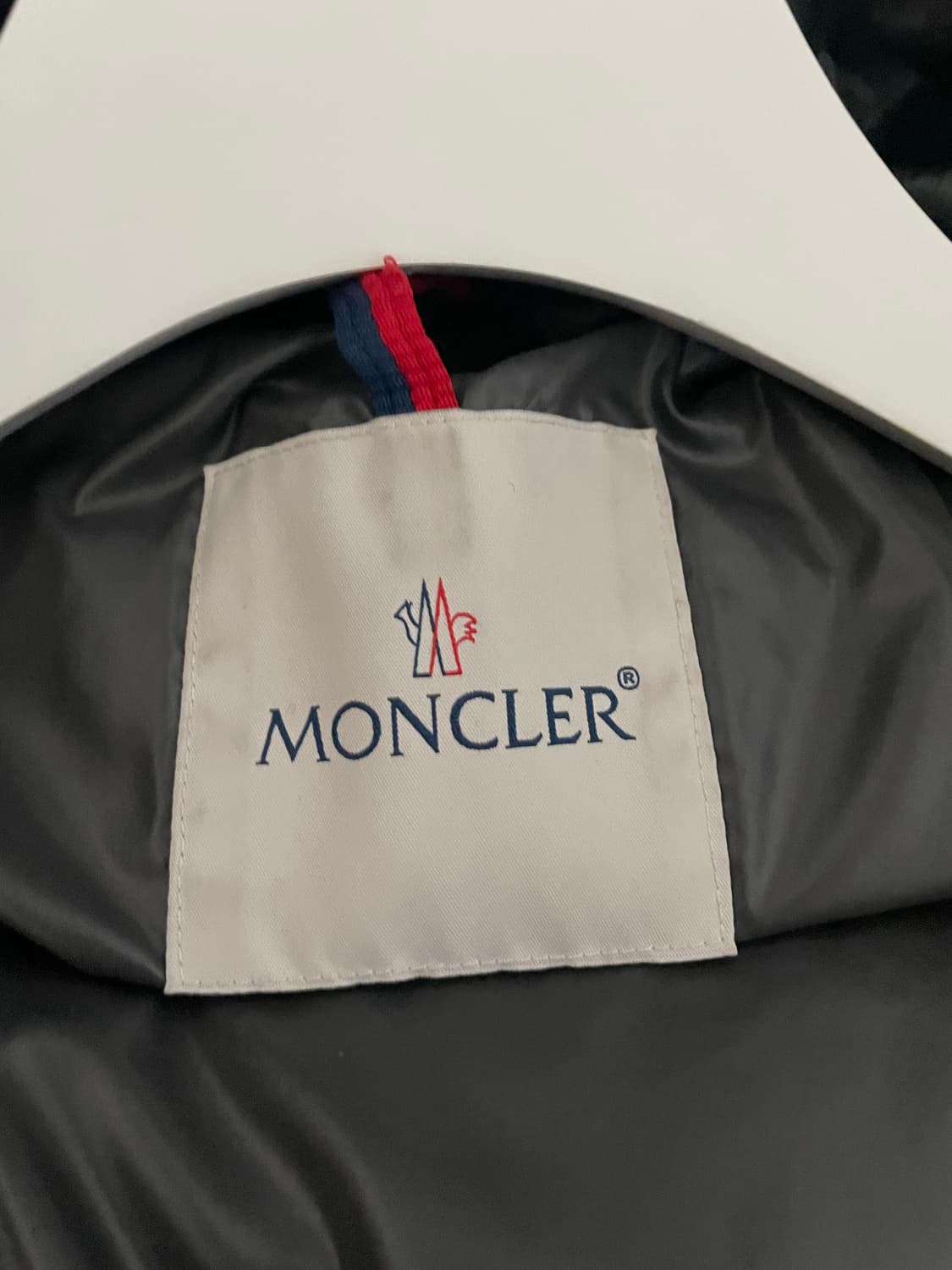 몽클레어 마야 23fw 2사이즈 블랙 상품이미지6