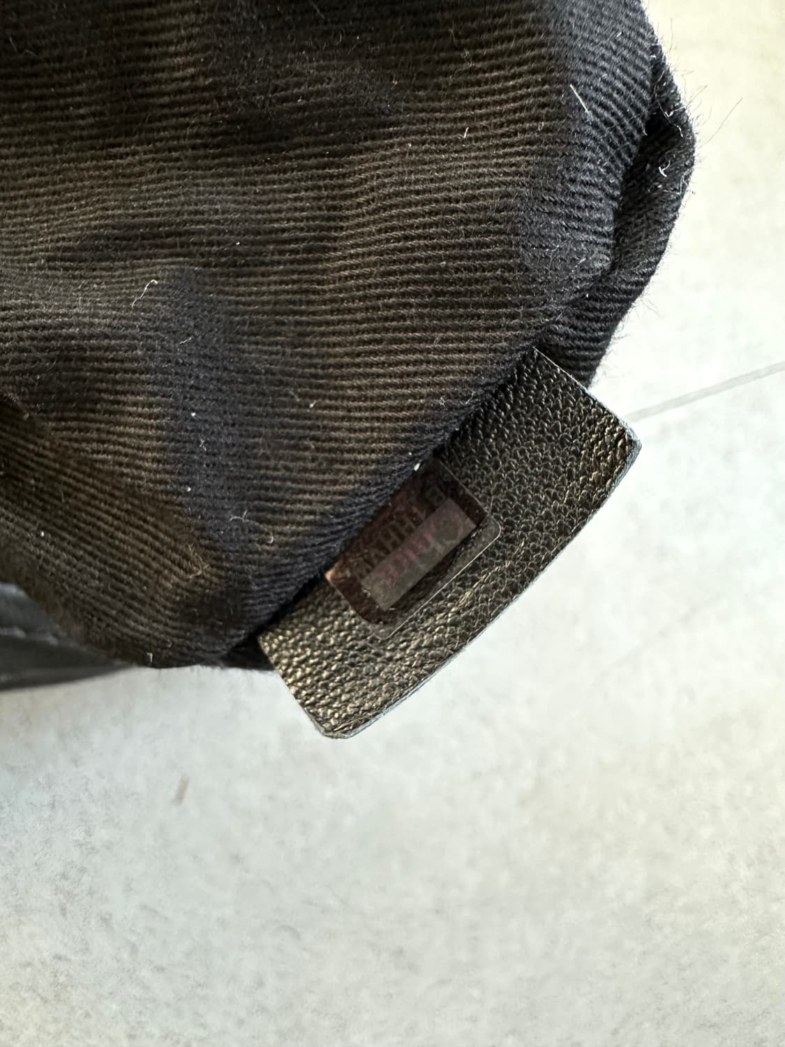 끌로에 파라티 스터드 레더백 상품이미지7