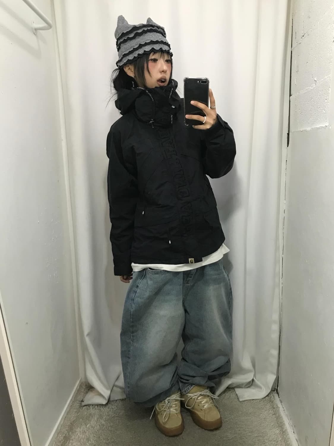 Bape Embroidery High Neck Windbreaker 상품이미지4