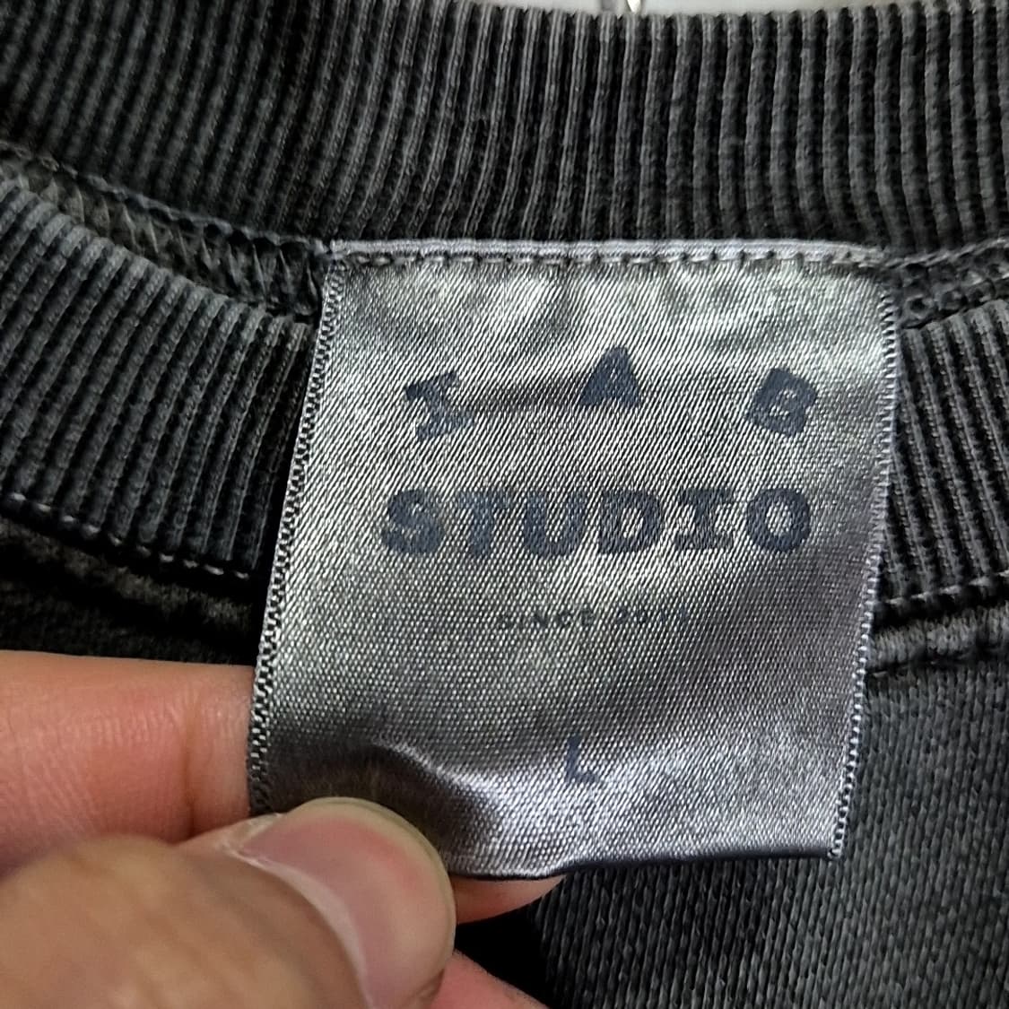 아이앱스튜디오 피그먼트 맨투맨 상품이미지5