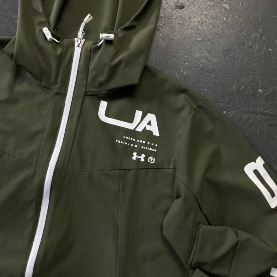 105 언더아머 후드 자켓 상품이미지2