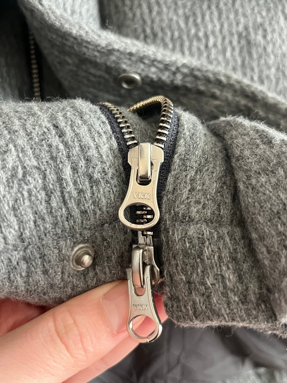 인사일런스 텍스처드 울 구스다운 자켓 패딩 그레이 M 상품이미지9