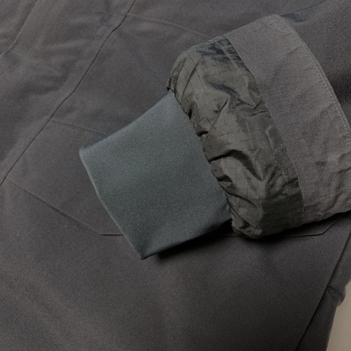 베일런스 필드 IS 자켓 상품이미지5