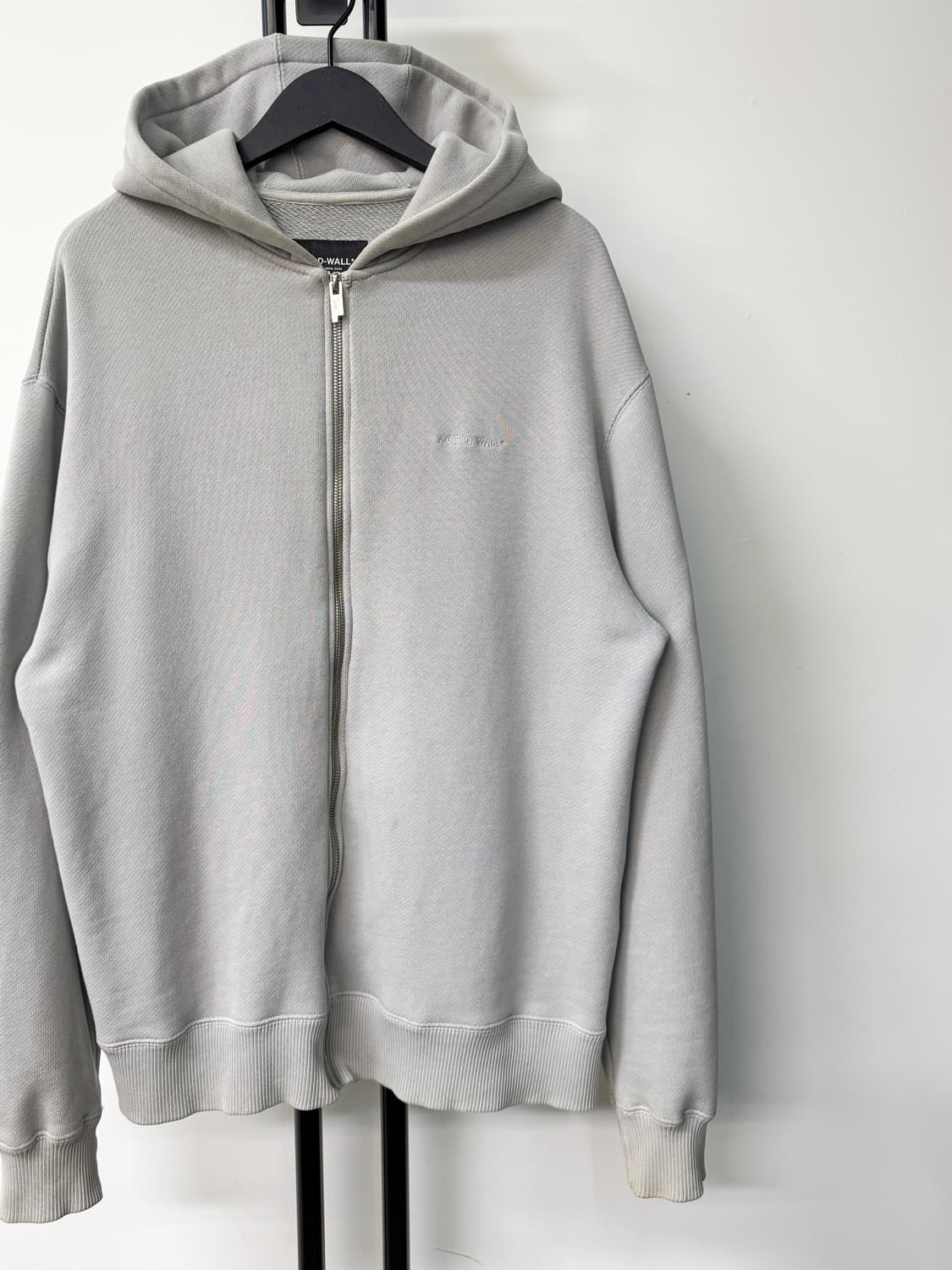 어콜드월 로고 집 후디 상품이미지4