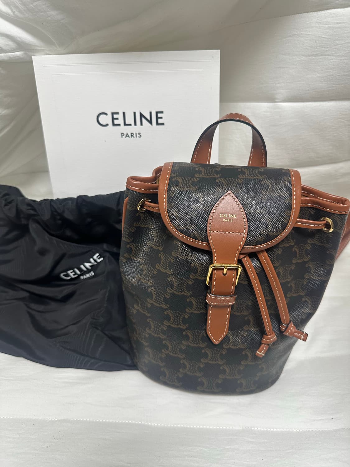 셀린느 미니 폴코 백팩 트리옹프 상품이미지1