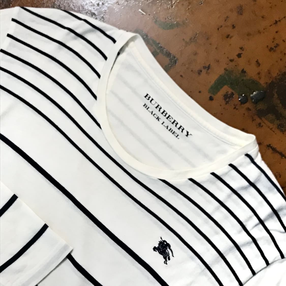 버버리 블랙라벨 화이트 컬러링 긴팔 쭉티 남성 102 여성 루즈핏 상품이미지3
