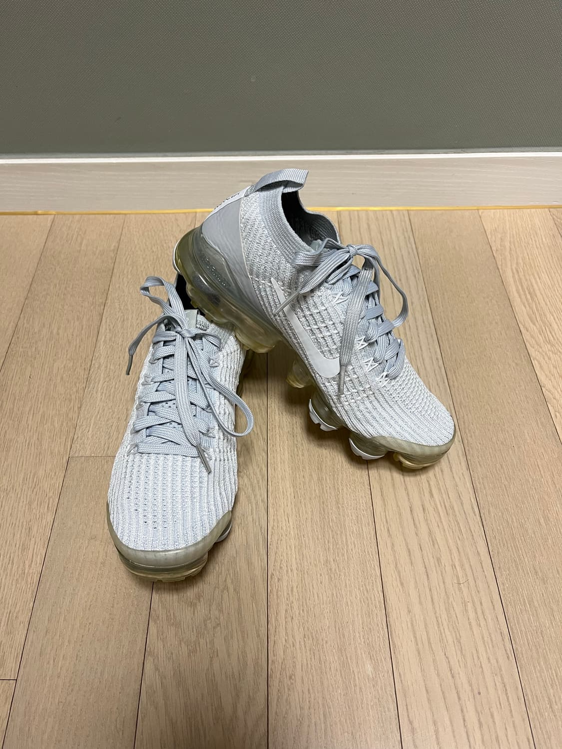 나이키 베이퍼맥스 운동화 사이즈 225 2만원에 판매합니다. 상품이미지1