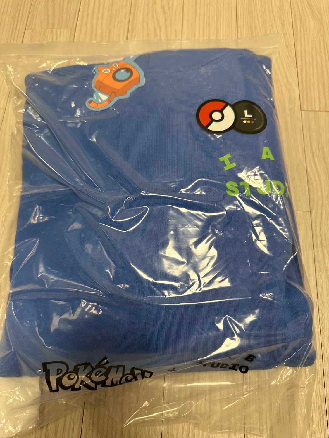 L 아이앱 스튜디오 x 포켓몬 통째로 삼켜진 피카츄 후드 블루 그린 상품이미지3