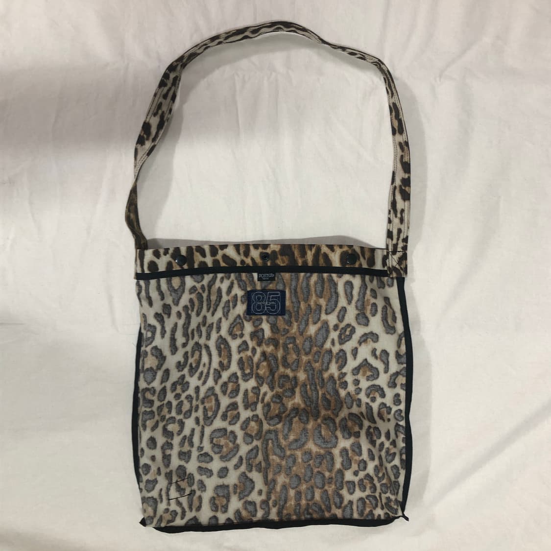 요시다포터 85주년 레오파드 리버시블 숄더백 상품이미지6