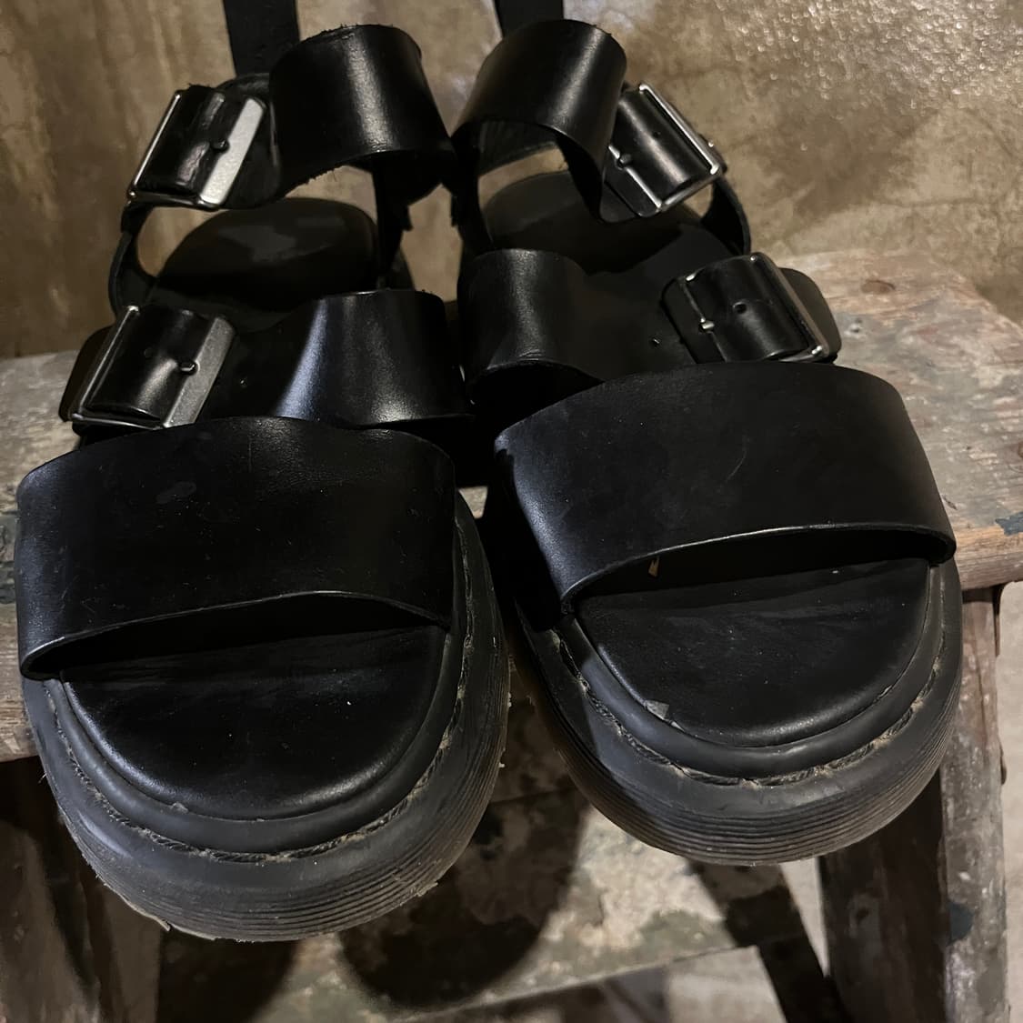 닥터마틴 그리폰 샌들 상품이미지3