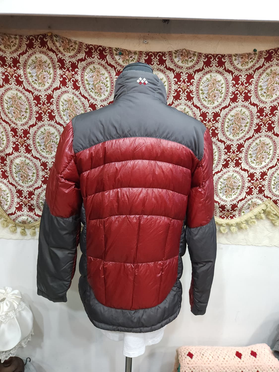 몽벨 800필 구스 경량 패딩 점퍼

 상품이미지6