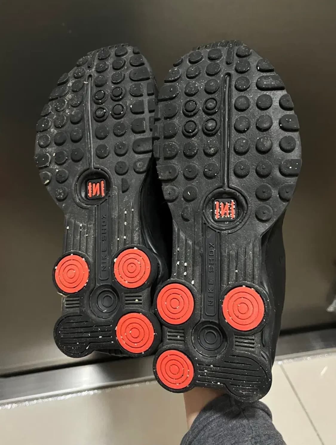 나이키 샥스 R4 블랙 235 상품이미지5