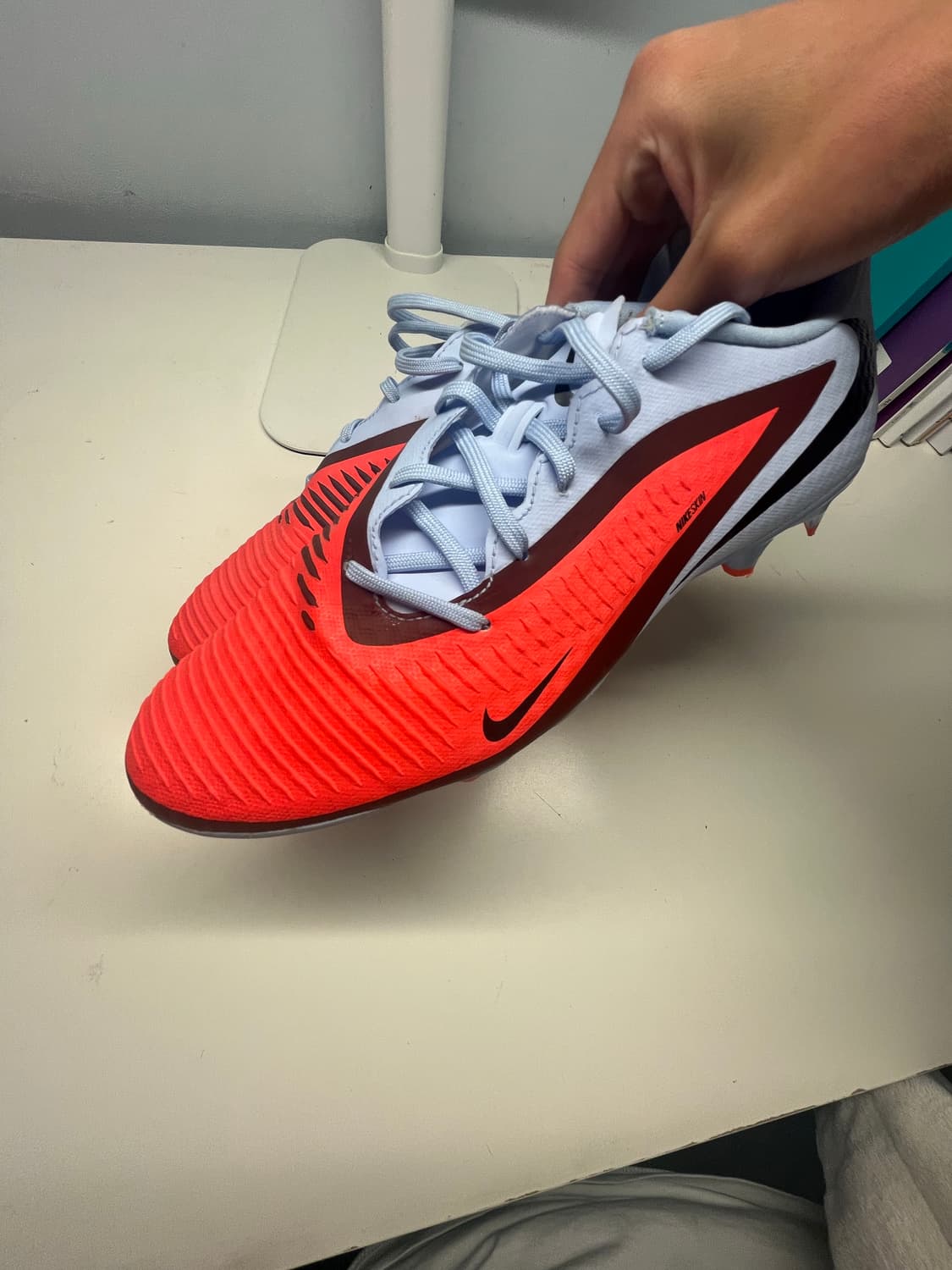 나이키 팬텀6 아카데미 판매합니다 상품이미지1