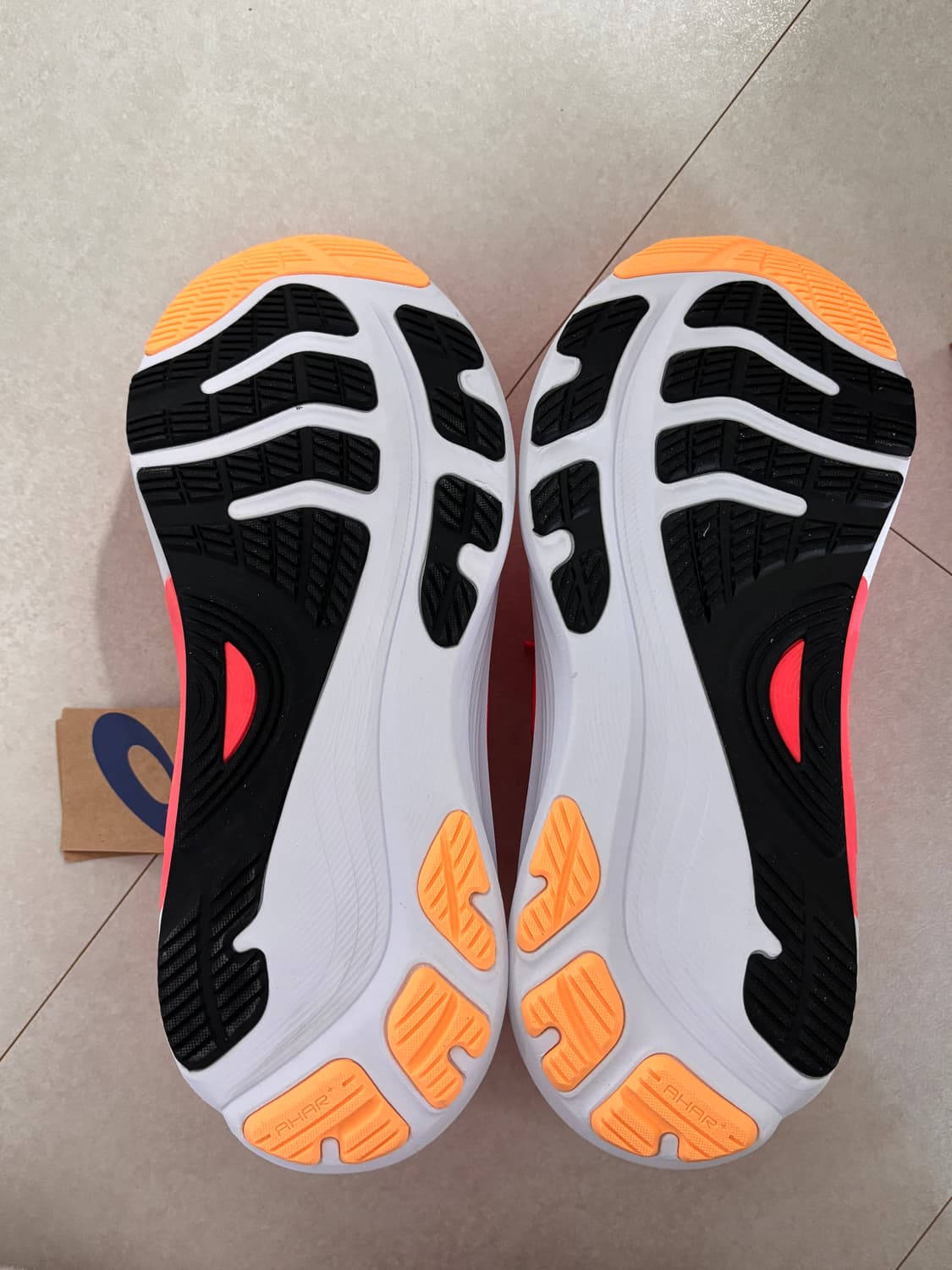 아식스 젤카야노 32 / 285  상품이미지4