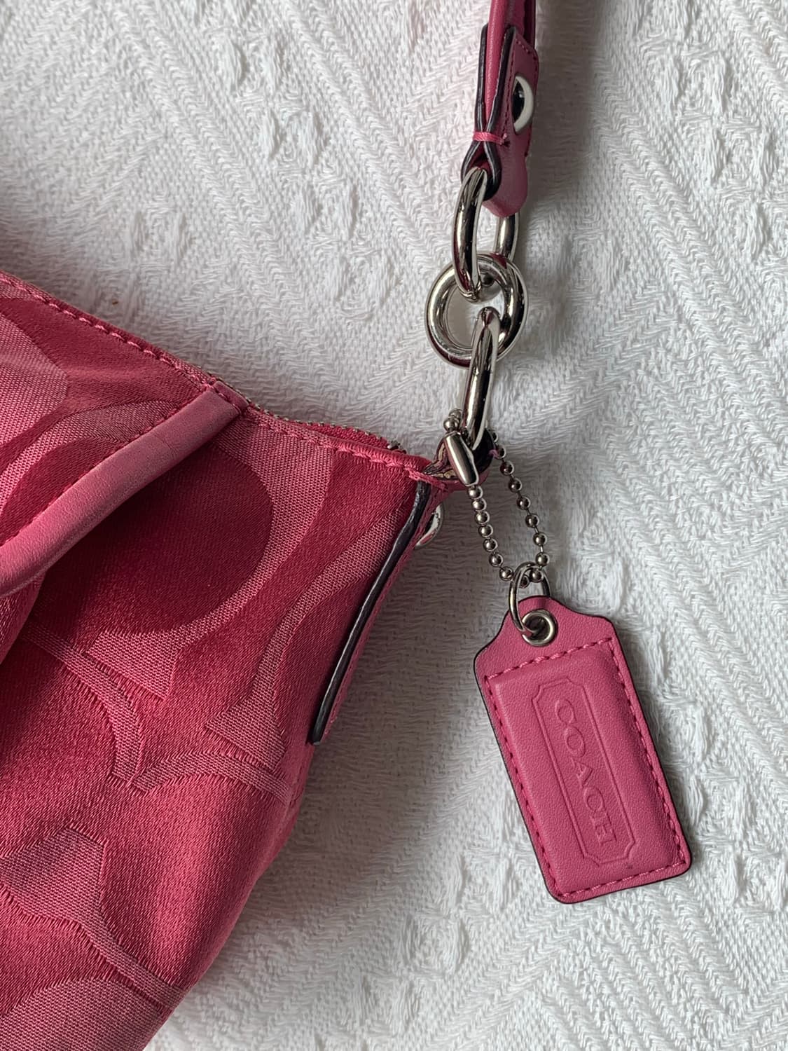 💗 Coach 히메갸루 핫핑크 숄더백 상품이미지5