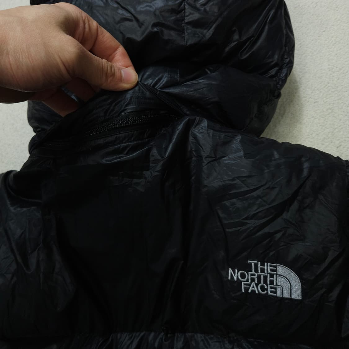 노스페이스 700필 구스 다운 후드 패딩 100 블랙 상품이미지5