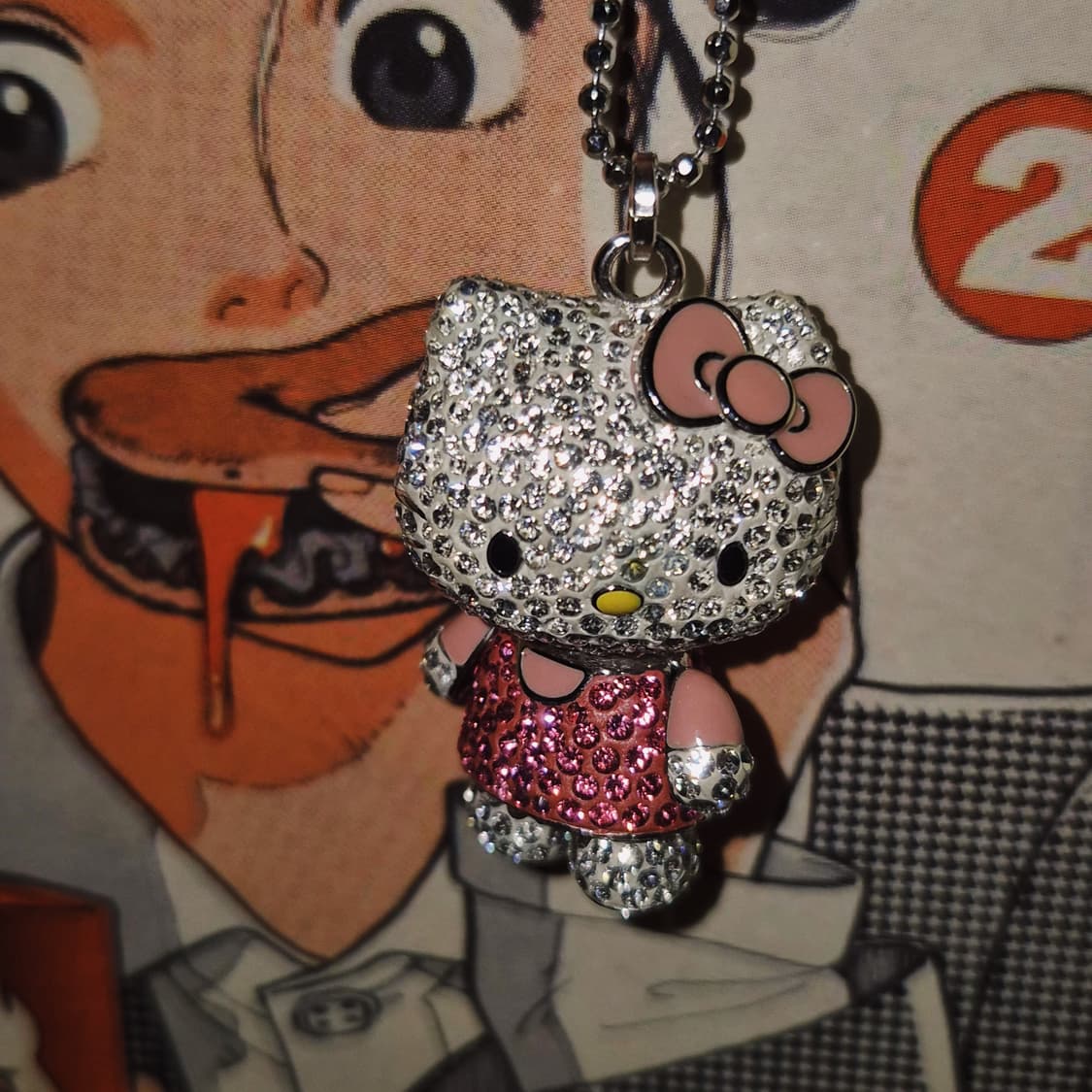 11s 한정 키티 x 스와로브스키 파베 인형 목걸이 상품이미지5
