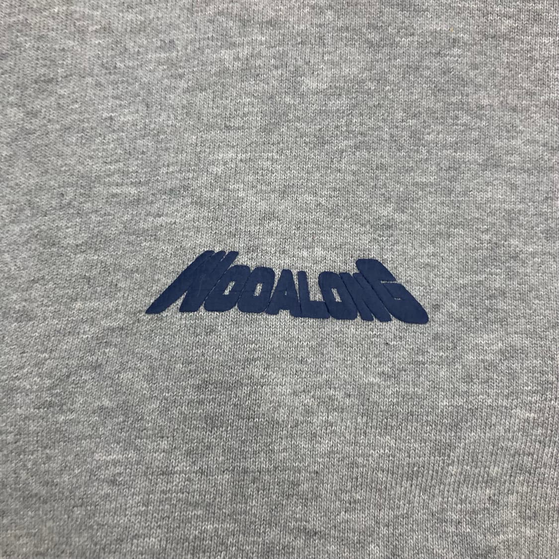 우알롱 그레이 컬러 빅로고 후드티 상품이미지3