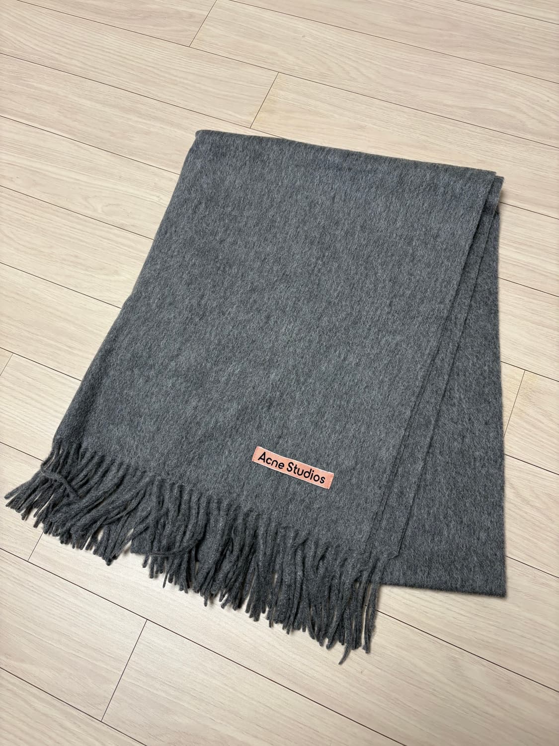 [새상품급] 아크네 스튜디오 오버사이즈 머플러 그레이 멜란지 상품이미지1