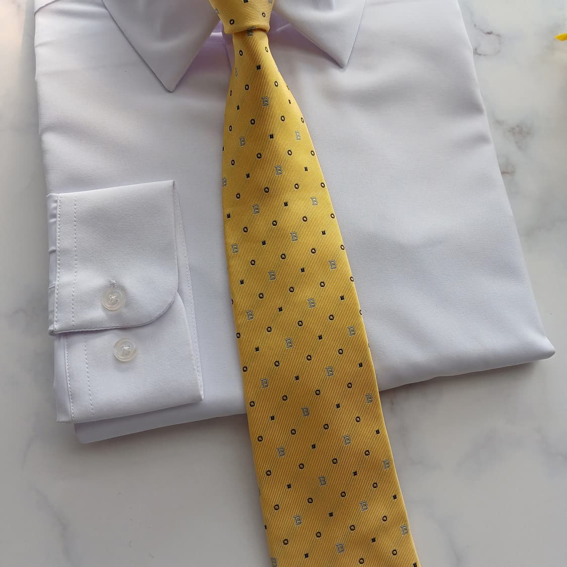 빈폴 실크 옐로우 패턴 넥타이 8.4cm A+등급 A18653
 상품이미지4