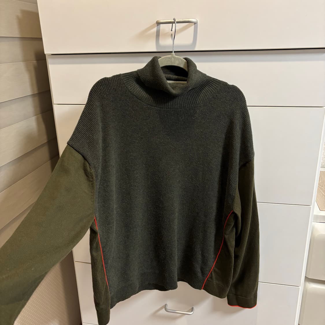 폴스미스(paul smith) 카키 울 터틀넥 니트 상품이미지3