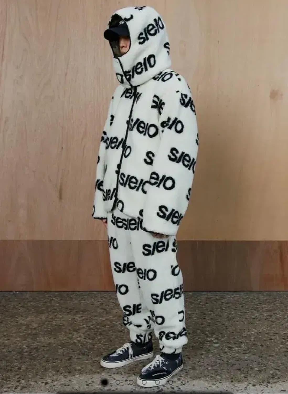 s/e/o 에스이오 로고 플리스 후드 바라클라바 / 화이트 상품이미지1