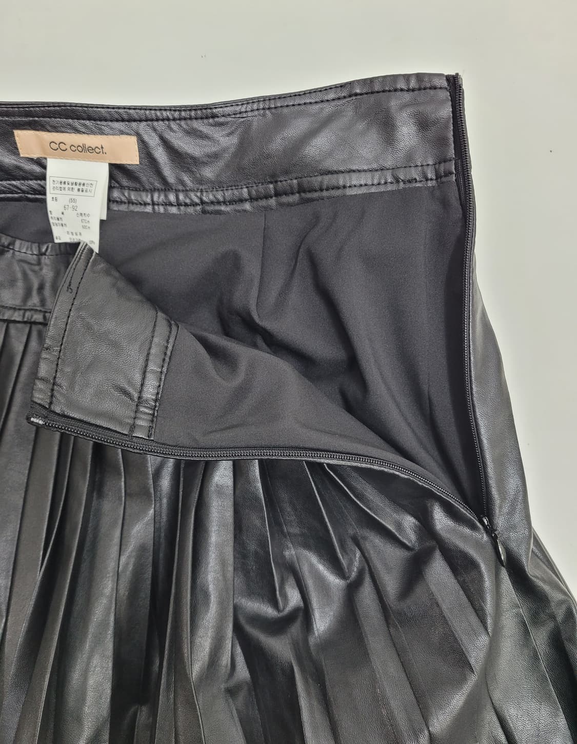 씨씨콜렉트 22SS 레더 플리츠 롱 스커트 221MSD101 / 여 55 상품이미지6