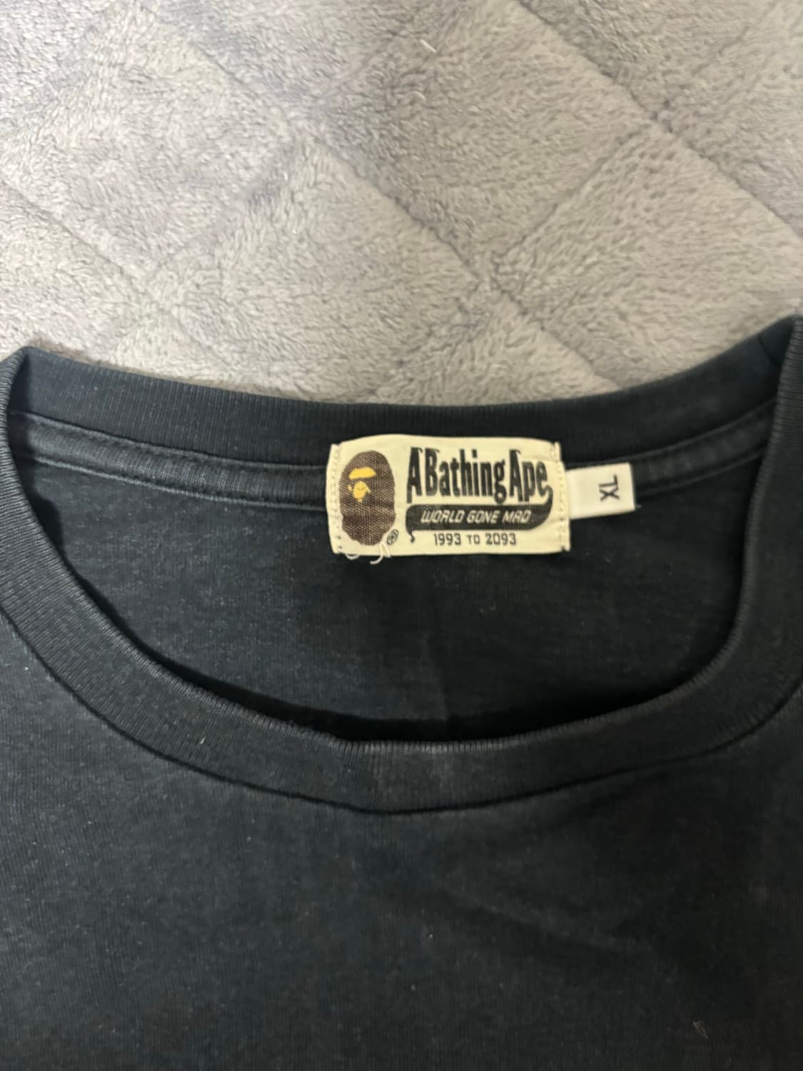 베이프 네온 멀티로고 롱슬리브(XL) 상품이미지4