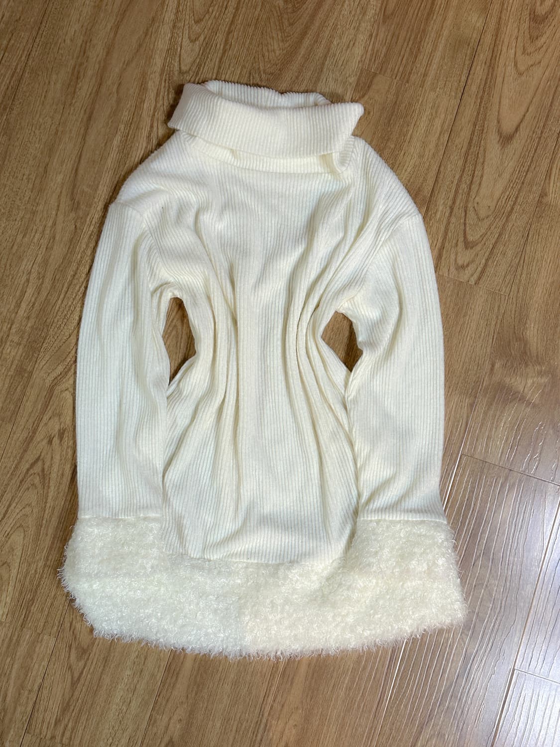 빈티지 화이트 퍼 니트 원피스 달천깔 로걀 히메갸루 아이당클럽 시즈니룩 상품이미지1