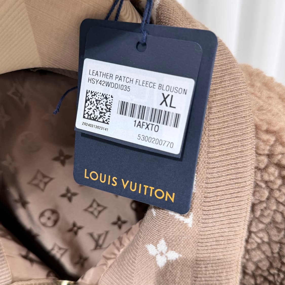 (A+/XL) / 루이비통 레더 패치 플리스 블루종 봄버 자켓 샌드 상품이미지4